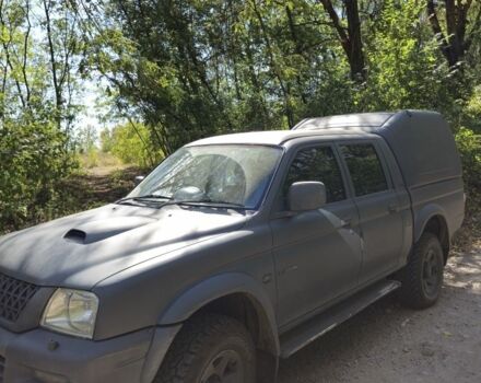 Серый Мицубиси Л 200, объемом двигателя 0 л и пробегом 277 тыс. км за 5339 $, фото 1 на Automoto.ua