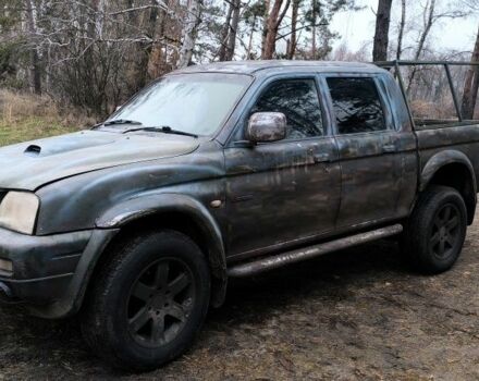 Серый Мицубиси Л 200, объемом двигателя 0 л и пробегом 1000 тыс. км за 4900 $, фото 1 на Automoto.ua