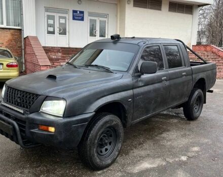 Сірий Міцубісі Л 200, об'ємом двигуна 2.5 л та пробігом 100 тис. км за 4700 $, фото 1 на Automoto.ua