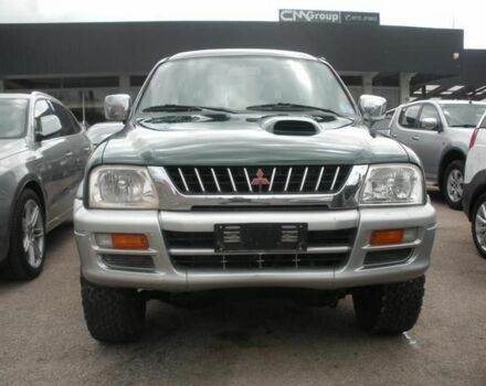 Сірий Міцубісі Л 200, об'ємом двигуна 2.5 л та пробігом 221 тис. км за 2700 $, фото 1 на Automoto.ua