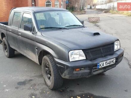 Сірий Міцубісі Л 200, об'ємом двигуна 2.5 л та пробігом 663 тис. км за 5500 $, фото 1 на Automoto.ua