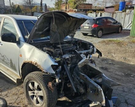 Сірий Міцубісі Л 200, об'ємом двигуна 0 л та пробігом 200 тис. км за 5000 $, фото 1 на Automoto.ua