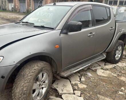 Сірий Міцубісі Л 200, об'ємом двигуна 2.5 л та пробігом 200 тис. км за 4800 $, фото 1 на Automoto.ua