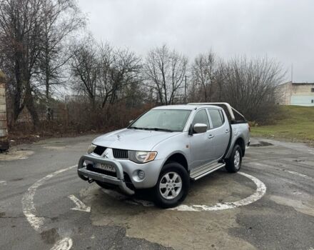 Сірий Міцубісі Л 200, об'ємом двигуна 2.5 л та пробігом 194 тис. км за 11500 $, фото 1 на Automoto.ua