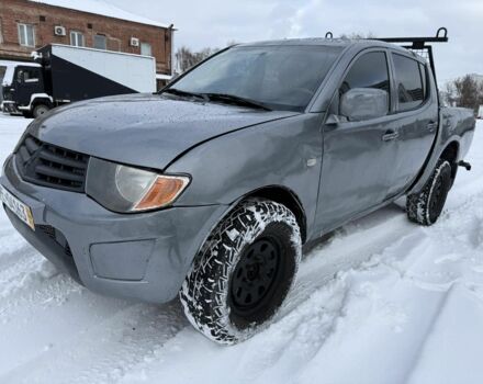 Сірий Міцубісі Л 200, об'ємом двигуна 2.5 л та пробігом 245 тис. км за 6500 $, фото 1 на Automoto.ua