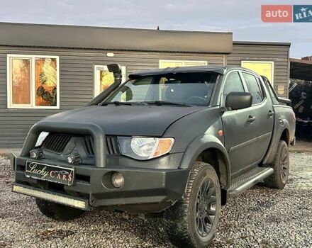 Сірий Міцубісі Л 200, об'ємом двигуна 2.48 л та пробігом 199 тис. км за 13500 $, фото 1 на Automoto.ua