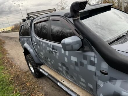 Сірий Міцубісі Л 200, об'ємом двигуна 0 л та пробігом 220 тис. км за 16410 $, фото 1 на Automoto.ua