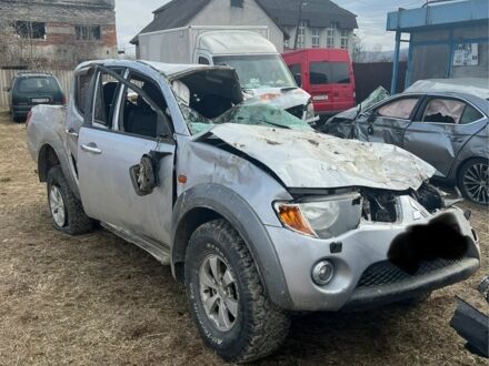 Міцубісі Л 200 2008 у Тячеве на Automoto.ua Сірий Міцубісі Л 200, об'ємом двигуна 0 л та пробігом 200 тис. км за 6800 $, фото 1 на Automoto.ua
