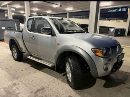 Сірий Міцубісі Л 200, об'ємом двигуна 0 л та пробігом 238 тис. км за 6200 $, фото 1 на Automoto.ua