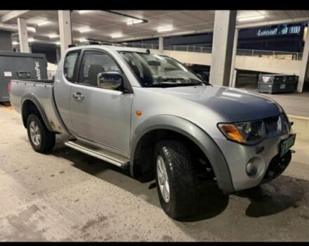 Серый Мицубиси Л 200, объемом двигателя 0 л и пробегом 238 тыс. км за 6200 $, фото 1 на Automoto.ua