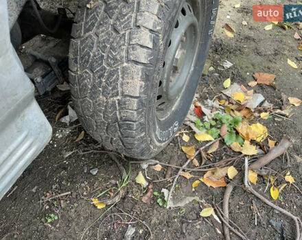 Сірий Міцубісі Л 200, об'ємом двигуна 2.48 л та пробігом 250 тис. км за 7500 $, фото 1 на Automoto.ua