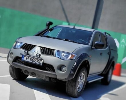 Серый Мицубиси Л 200, объемом двигателя 2 л и пробегом 244 тыс. км за 3600 $, фото 1 на Automoto.ua