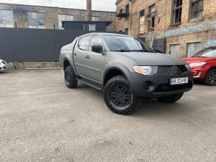 Міцубісі Л 200 2009 у Києві на Automoto.ua Сірий Міцубісі Л 200, об'ємом двигуна 2.5 л та пробігом 274 тис. км за 11800 $, фото 1 на Automoto.ua