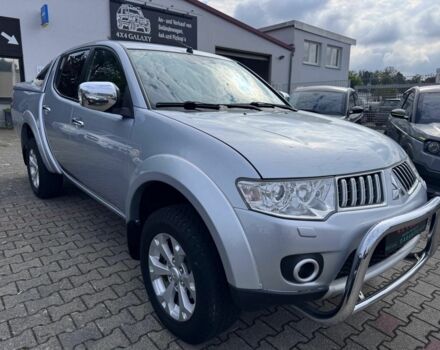 Серый Мицубиси Л 200, объемом двигателя 0 л и пробегом 180 тыс. км за 3250 $, фото 1 на Automoto.ua