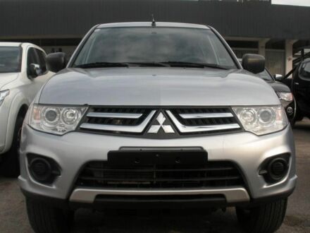 Міцубісі Л 200 2010 у Покровськ (Красноармійськ) на Automoto.ua Сірий Міцубісі Л 200, об'ємом двигуна 0 л та пробігом 189 тис. км за 3400 $, фото 1 на Automoto.ua