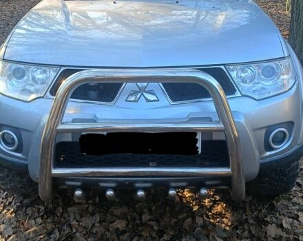 Сірий Міцубісі Л 200, об'ємом двигуна 2.5 л та пробігом 306 тис. км за 7500 $, фото 1 на Automoto.ua