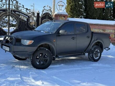 Сірий Міцубісі Л 200, об'ємом двигуна 2.5 л та пробігом 234 тис. км за 13900 $, фото 1 на Automoto.ua