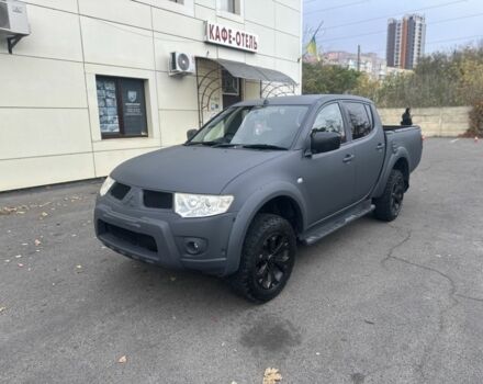 Мицубиси Л 200 2012 в Днепре (Днепропетровске) на Automoto.ua Серый Мицубиси Л 200, объемом двигателя 2.5 л и пробегом 125 тыс. км за 7850 $, фото 1 на Automoto.ua