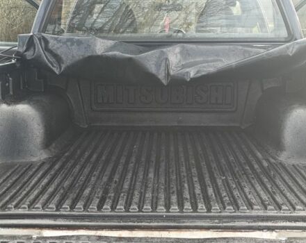 Синій Міцубісі Л 200, об'ємом двигуна 2.5 л та пробігом 276 тис. км за 5300 $, фото 4 на Automoto.ua