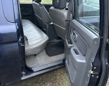 Синій Міцубісі Л 200, об'ємом двигуна 2.5 л та пробігом 321 тис. км за 4455 $, фото 9 на Automoto.ua