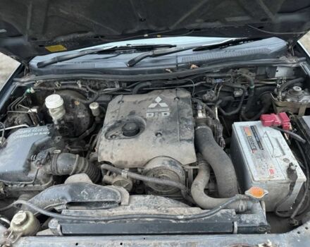 Синий Мицубиси Л 200, объемом двигателя 2.5 л и пробегом 212 тыс. км за 7000 $, фото 5 на Automoto.ua