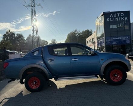 Синий Мицубиси Л 200, объемом двигателя 2.5 л и пробегом 280 тыс. км за 4100 $, фото 4 на Automoto.ua