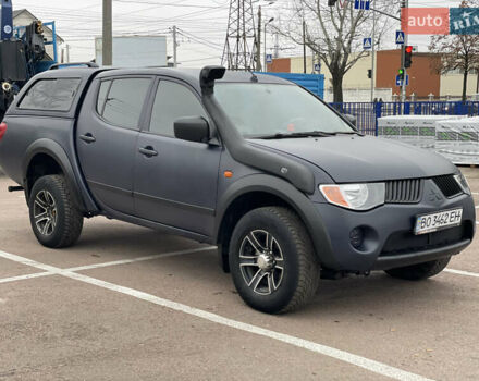 Синій Міцубісі Л 200, об'ємом двигуна 2.48 л та пробігом 469 тис. км за 10300 $, фото 2 на Automoto.ua