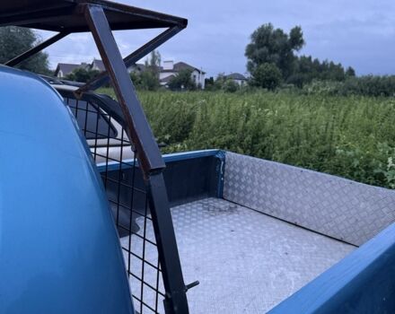 Синій Міцубісі Л 200, об'ємом двигуна 2.4 л та пробігом 110 тис. км за 5500 $, фото 3 на Automoto.ua