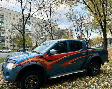 Мицубиси Л 200 2008 в Киеве на Automoto.ua Синий Мицубиси Л 200, объемом двигателя 2.48 л и пробегом 282 тыс. км за 11300 $, фото 1 на Automoto.ua
