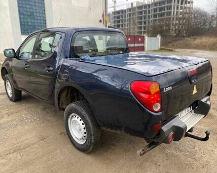Синий Мицубиси Л 200, объемом двигателя 2.5 л и пробегом 291 тыс. км за 8200 $, фото 3 на Automoto.ua