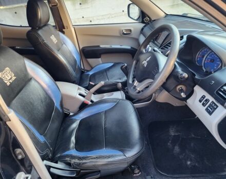 Синий Мицубиси Л 200, объемом двигателя 2.5 л и пробегом 154 тыс. км за 8678 $, фото 13 на Automoto.ua