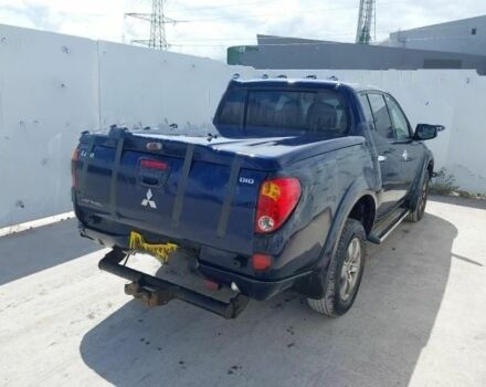 Синий Мицубиси Л 200, объемом двигателя 2.5 л и пробегом 160 тыс. км за 6437 $, фото 2 на Automoto.ua
