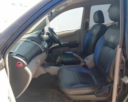 Синий Мицубиси Л 200, объемом двигателя 2.5 л и пробегом 160 тыс. км за 6437 $, фото 4 на Automoto.ua