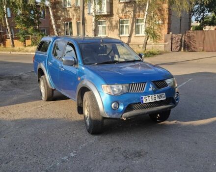 Синий Мицубиси Л 200, объемом двигателя 0 л и пробегом 132 тыс. км за 5500 $, фото 1 на Automoto.ua