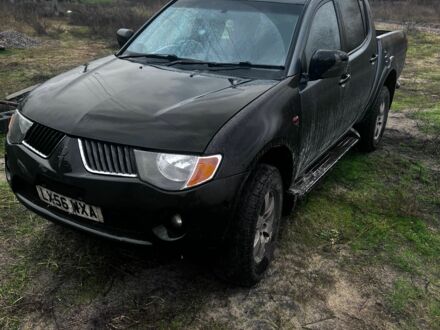 Мицубиси Л 200 2006 в Чугуеве на Automoto.ua Синий Мицубиси Л 200, объемом двигателя 2.5 л и пробегом 250 тыс. км за 6000 $, фото 1 на Automoto.ua