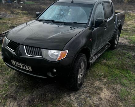 Синій Міцубісі Л 200, об'ємом двигуна 2.5 л та пробігом 250 тис. км за 6000 $, фото 1 на Automoto.ua