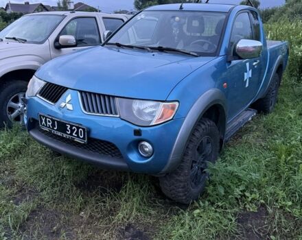 Синій Міцубісі Л 200, об'ємом двигуна 2.4 л та пробігом 110 тис. км за 5500 $, фото 1 на Automoto.ua