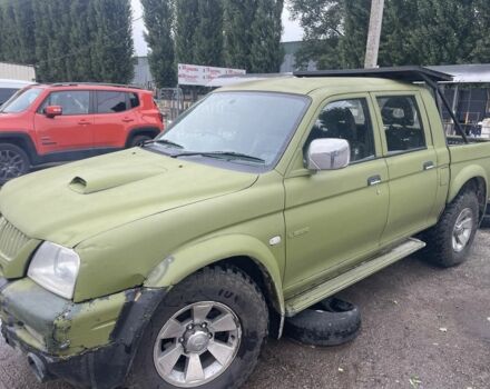 Зеленый Мицубиси Л 200, объемом двигателя 2.5 л и пробегом 250 тыс. км за 4700 $, фото 2 на Automoto.ua