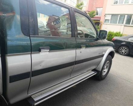 Зелений Міцубісі Л 200, об'ємом двигуна 2.5 л та пробігом 100 тис. км за 6325 $, фото 6 на Automoto.ua