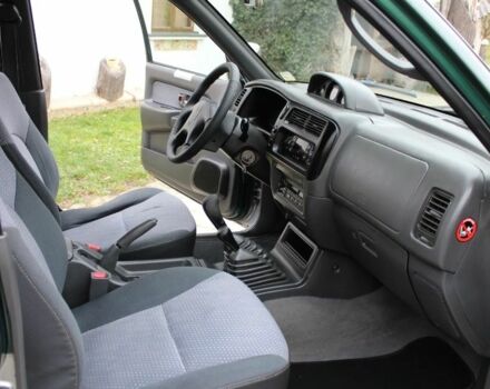 Зелений Міцубісі Л 200, об'ємом двигуна 0 л та пробігом 238 тис. км за 2700 $, фото 15 на Automoto.ua