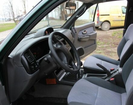 Зеленый Мицубиси Л 200, объемом двигателя 0 л и пробегом 224 тыс. км за 2650 $, фото 13 на Automoto.ua