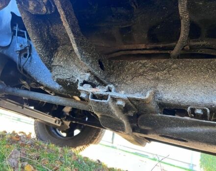 Зеленый Мицубиси Л 200, объемом двигателя 2.5 л и пробегом 380 тыс. км за 4875 $, фото 4 на Automoto.ua