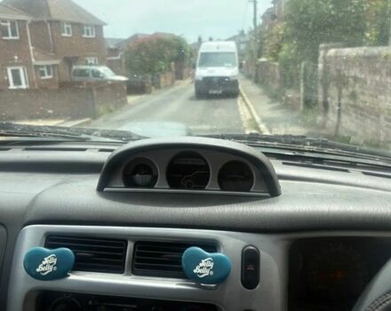 Зеленый Мицубиси Л 200, объемом двигателя 0 л и пробегом 240 тыс. км за 6100 $, фото 4 на Automoto.ua