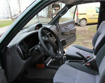 Зелений Міцубісі Л 200, об'ємом двигуна 0 л та пробігом 124 тис. км за 2600 $, фото 13 на Automoto.ua