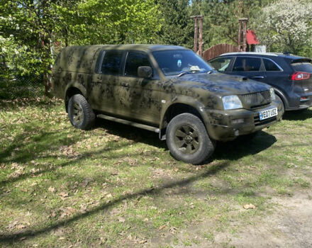 Зеленый Мицубиси Л 200, объемом двигателя 0 л и пробегом 220 тыс. км за 7000 $, фото 2 на Automoto.ua