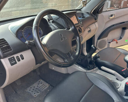 Зелений Міцубісі Л 200, об'ємом двигуна 2.48 л та пробігом 466 тис. км за 14000 $, фото 7 на Automoto.ua