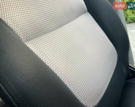 Зелений Міцубісі Л 200, об'ємом двигуна 2.5 л та пробігом 227 тис. км за 14200 $, фото 12 на Automoto.ua