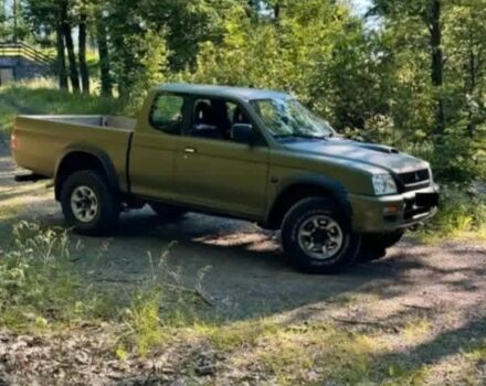 Зеленый Мицубиси Л 200, объемом двигателя 2.5 л и пробегом 259 тыс. км за 3597 $, фото 3 на Automoto.ua