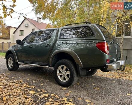Мицубиси Л 200 2007 в Одессе на Automoto.ua Зеленый Мицубиси Л 200, объемом двигателя 2.5 л и пробегом 132 тыс. км за 12500 $, фото 5 на Automoto.ua