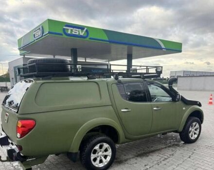 Зеленый Мицубиси Л 200, объемом двигателя 2.5 л и пробегом 242 тыс. км за 2900 $, фото 4 на Automoto.ua